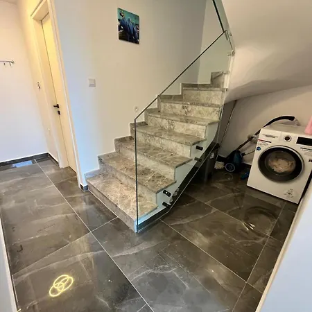 Atlantis B1-9 Apartment